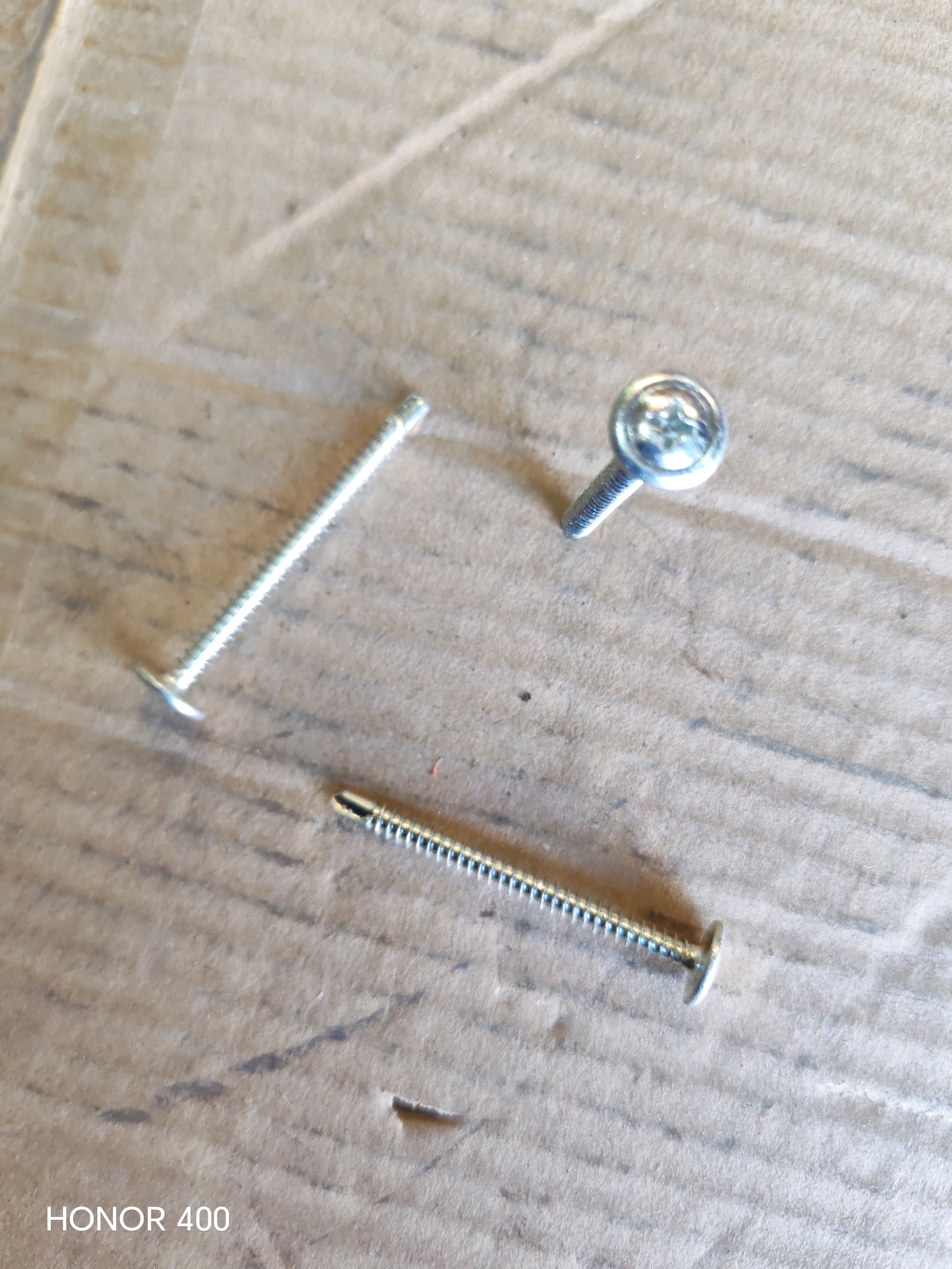 SELF DRILLING SCREW WAFER HEAD 8*2"