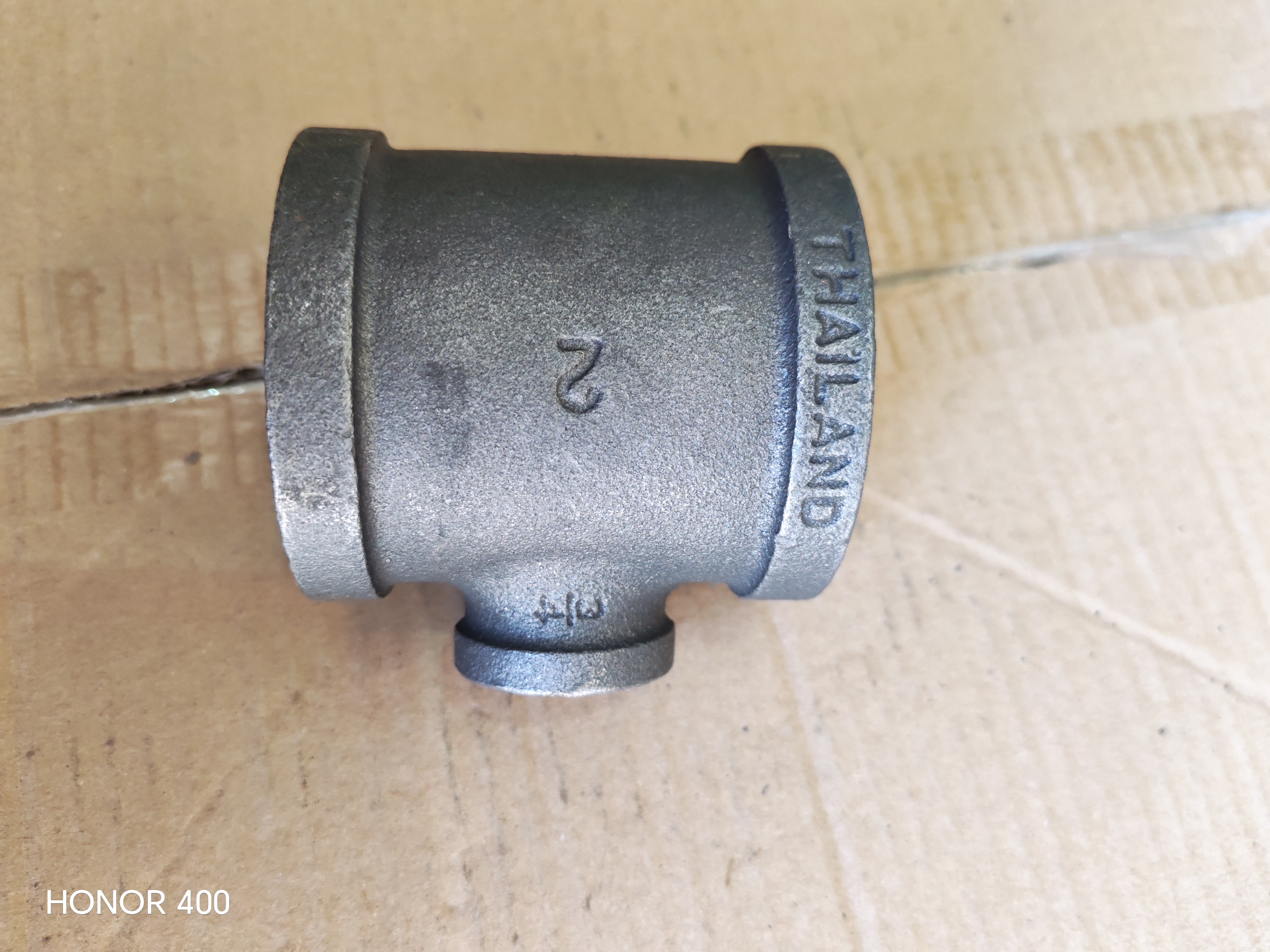 TEE THREADED BLACK  2 '-3/4 '-2 '