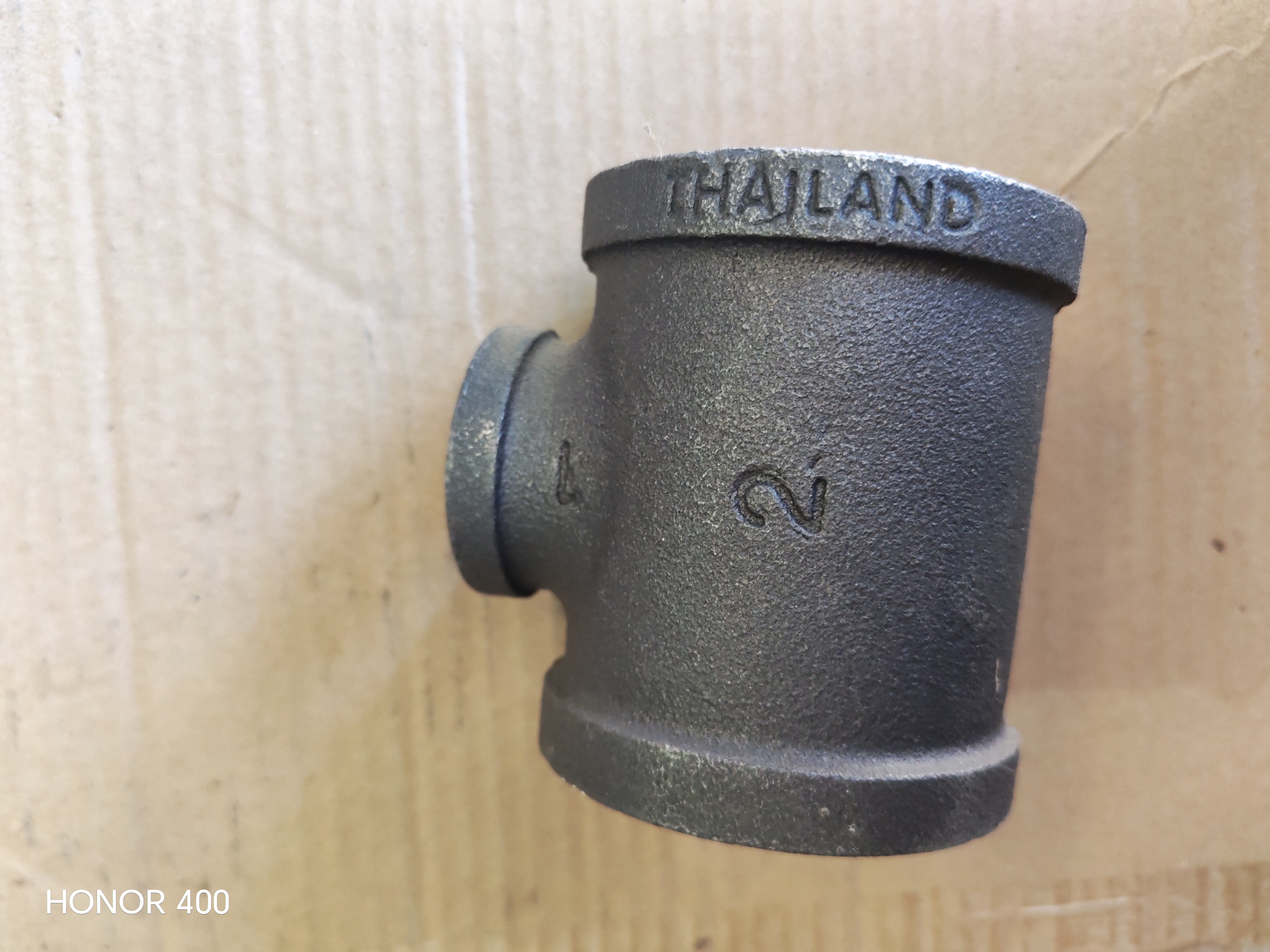 Black Reducing TEE Threaded 2" X 1"