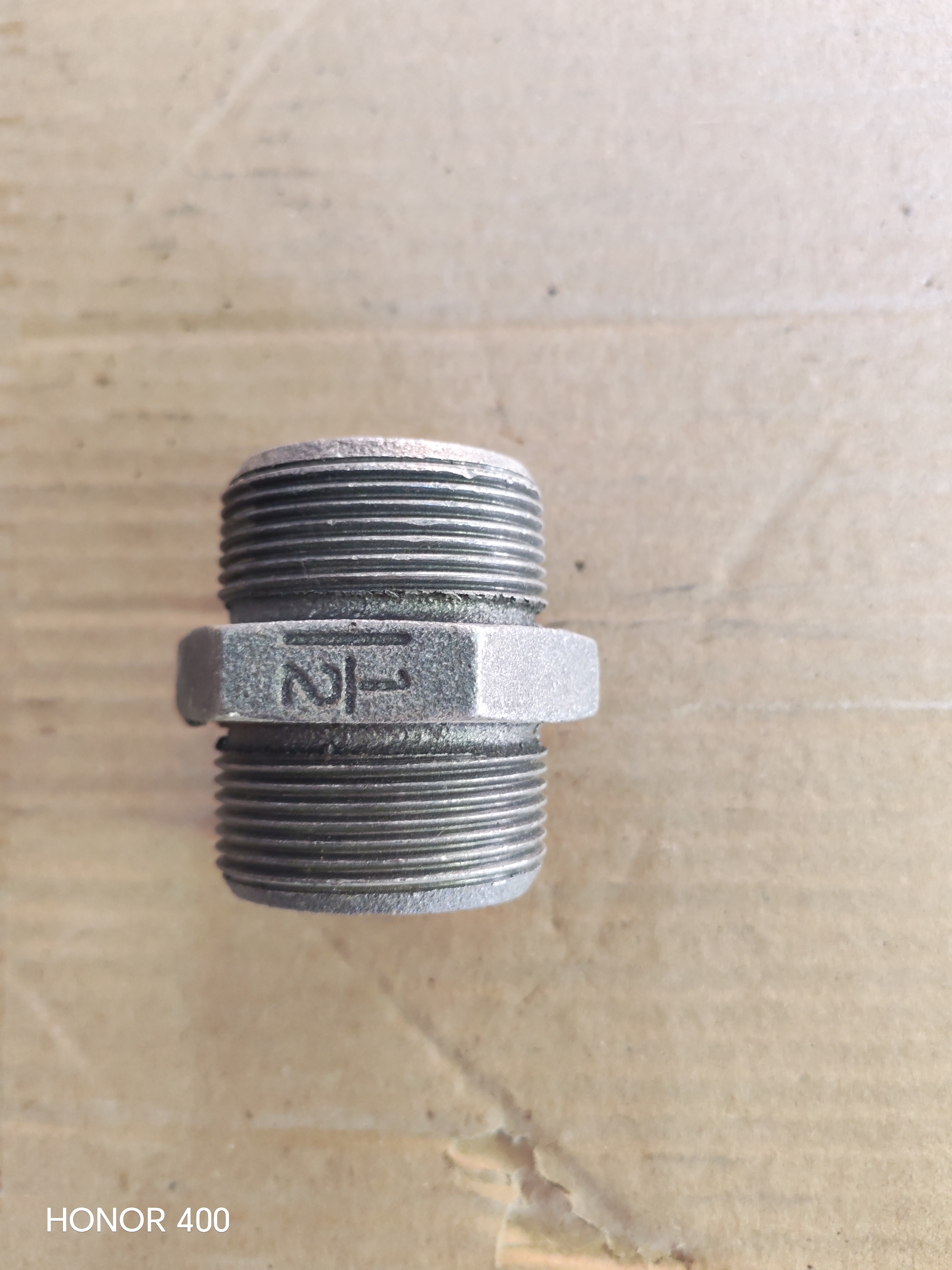 NIPPEL THREADED BLACK 1 1/2 '