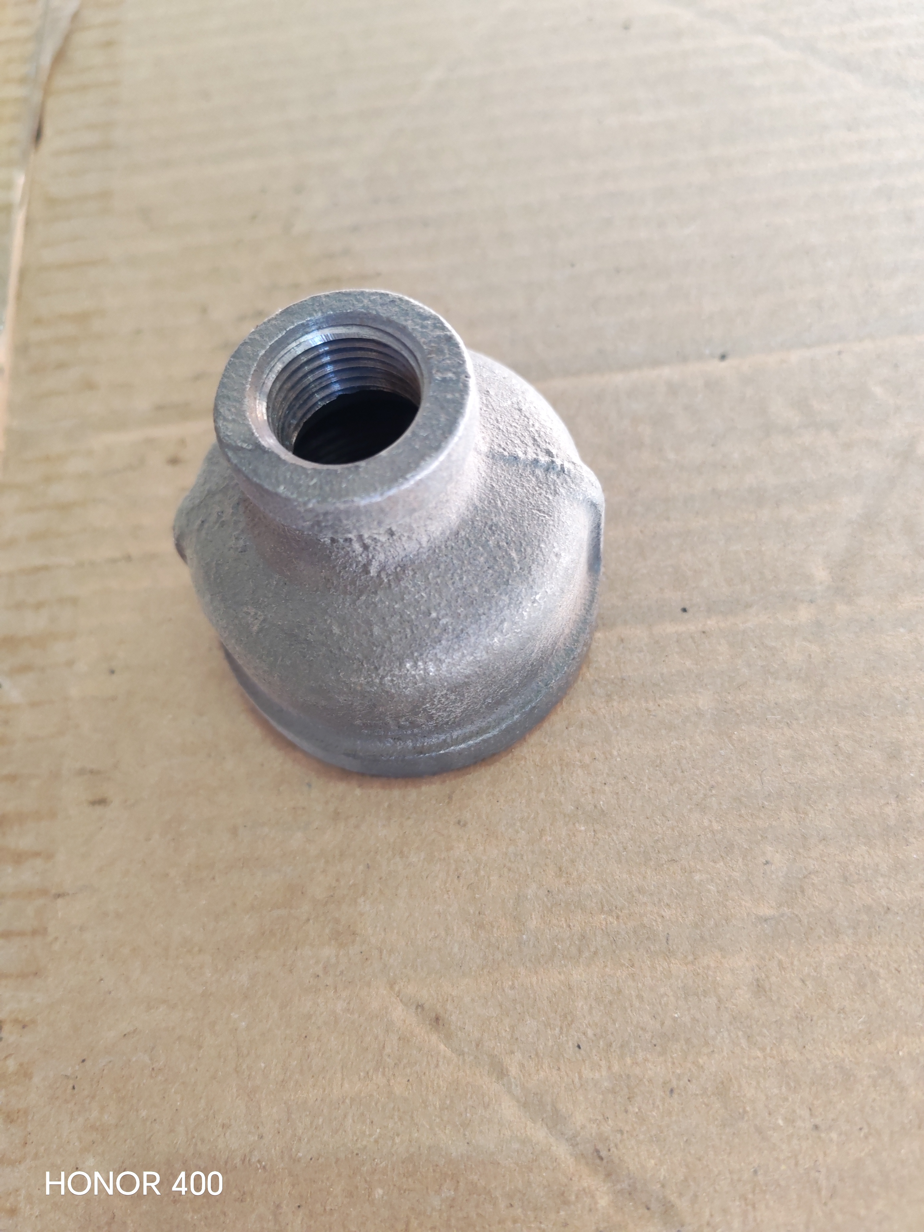 REDUCER THREADED BLACK 1 1/2 ' x 1/2 '