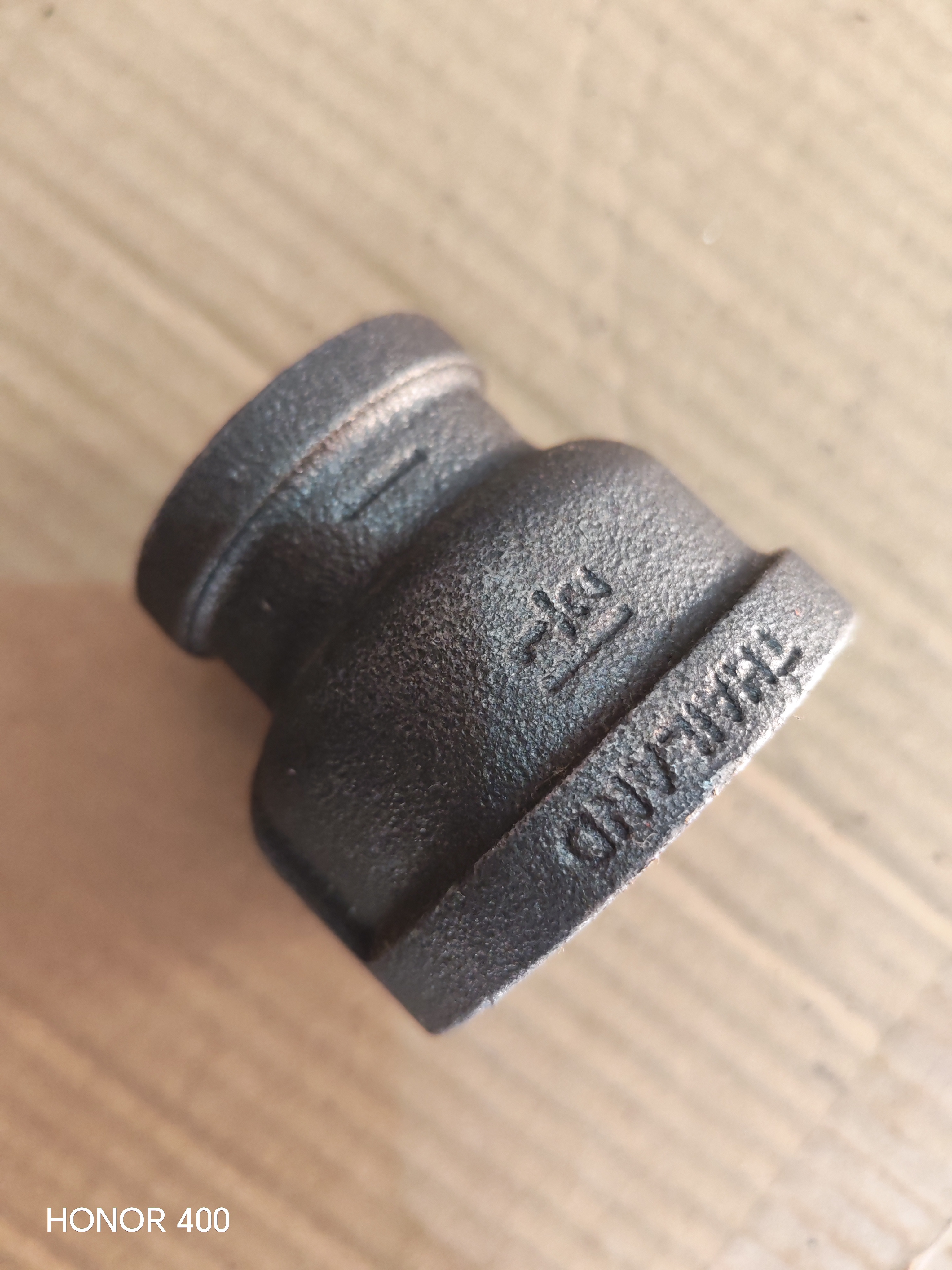 REDUCER THREADED BLACK 1 1/2 ' x 1 '
