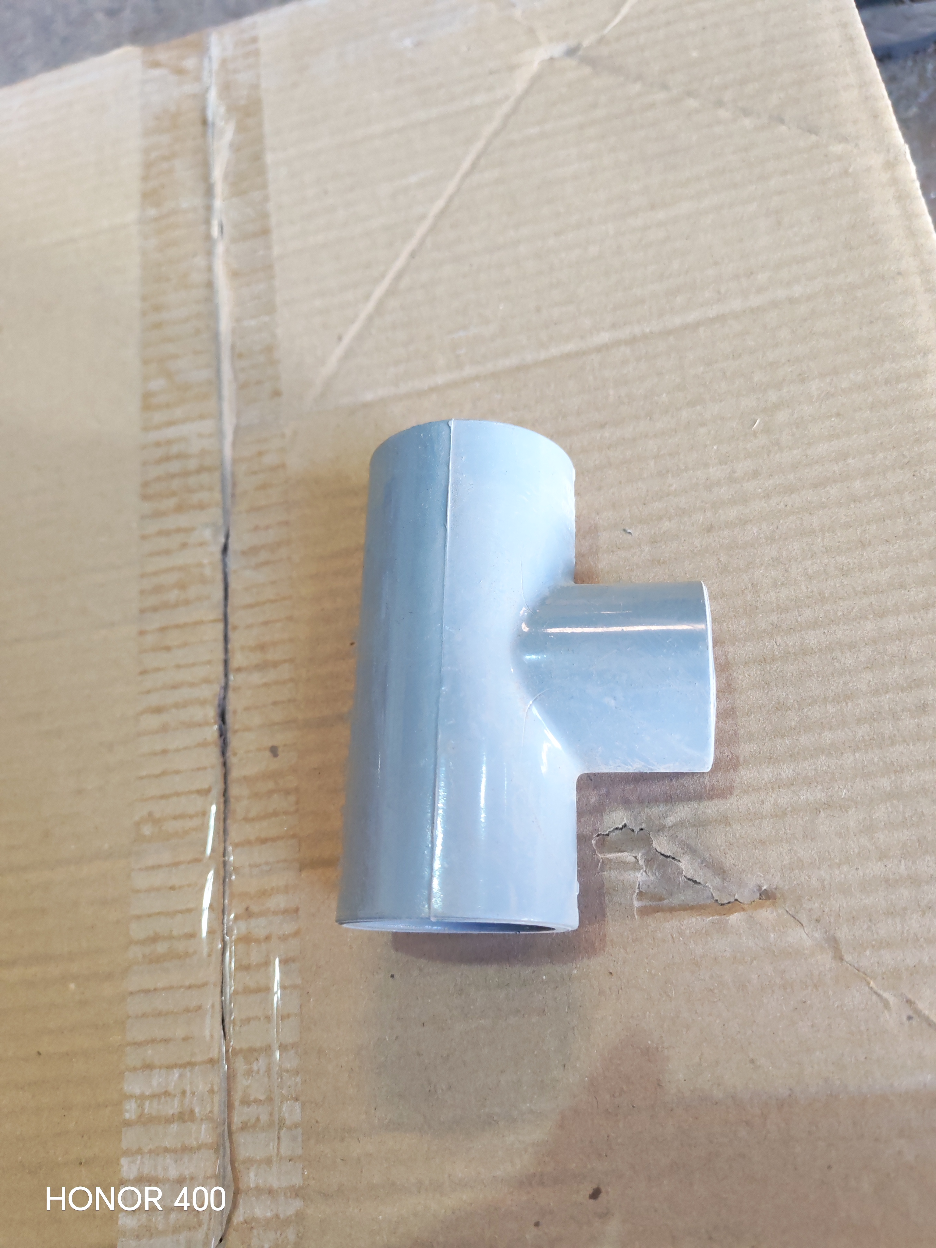 CPVC REDUCING TEE 1 1/4" X 1"