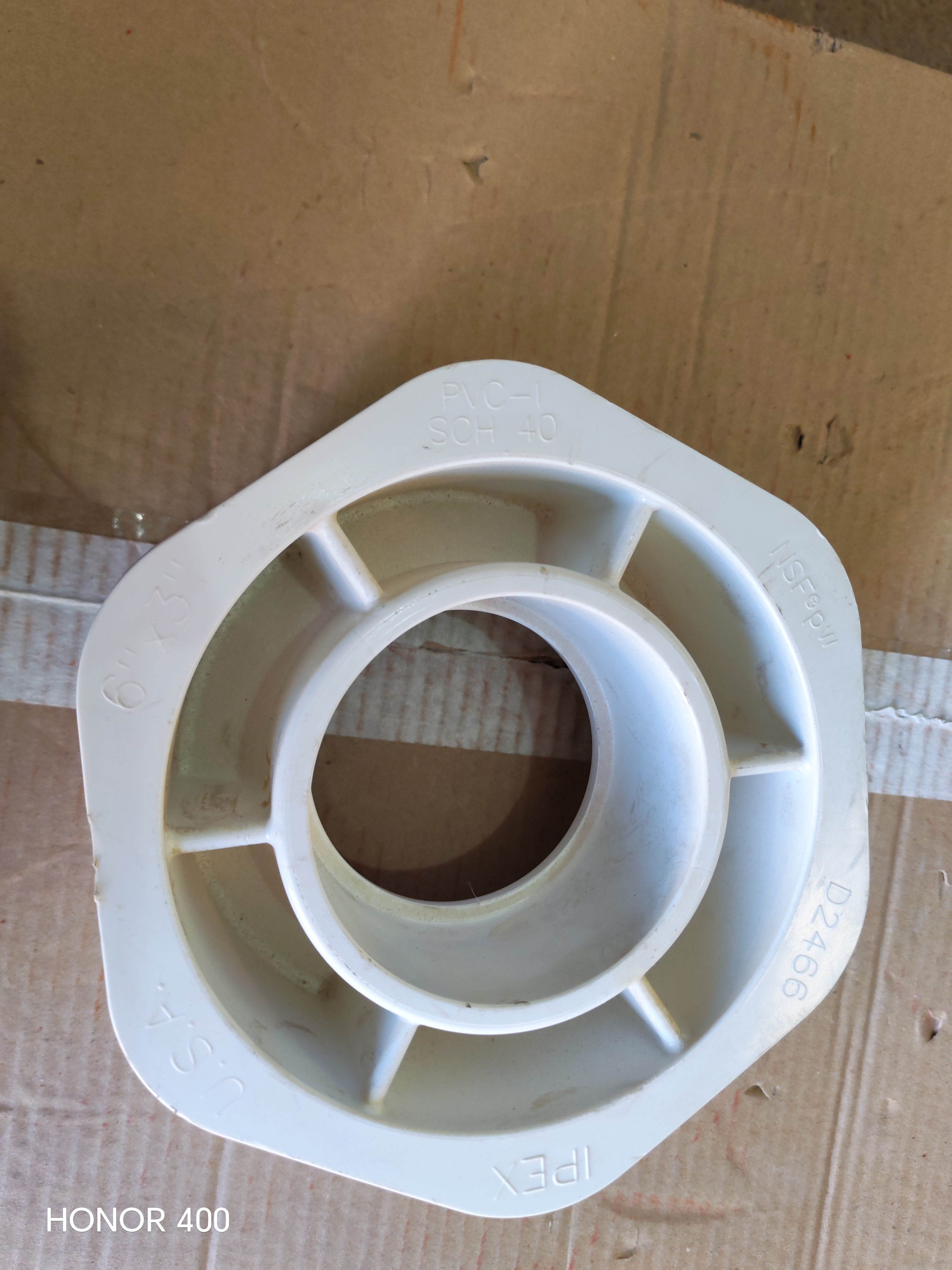 REDUCER PVC 6''X3''