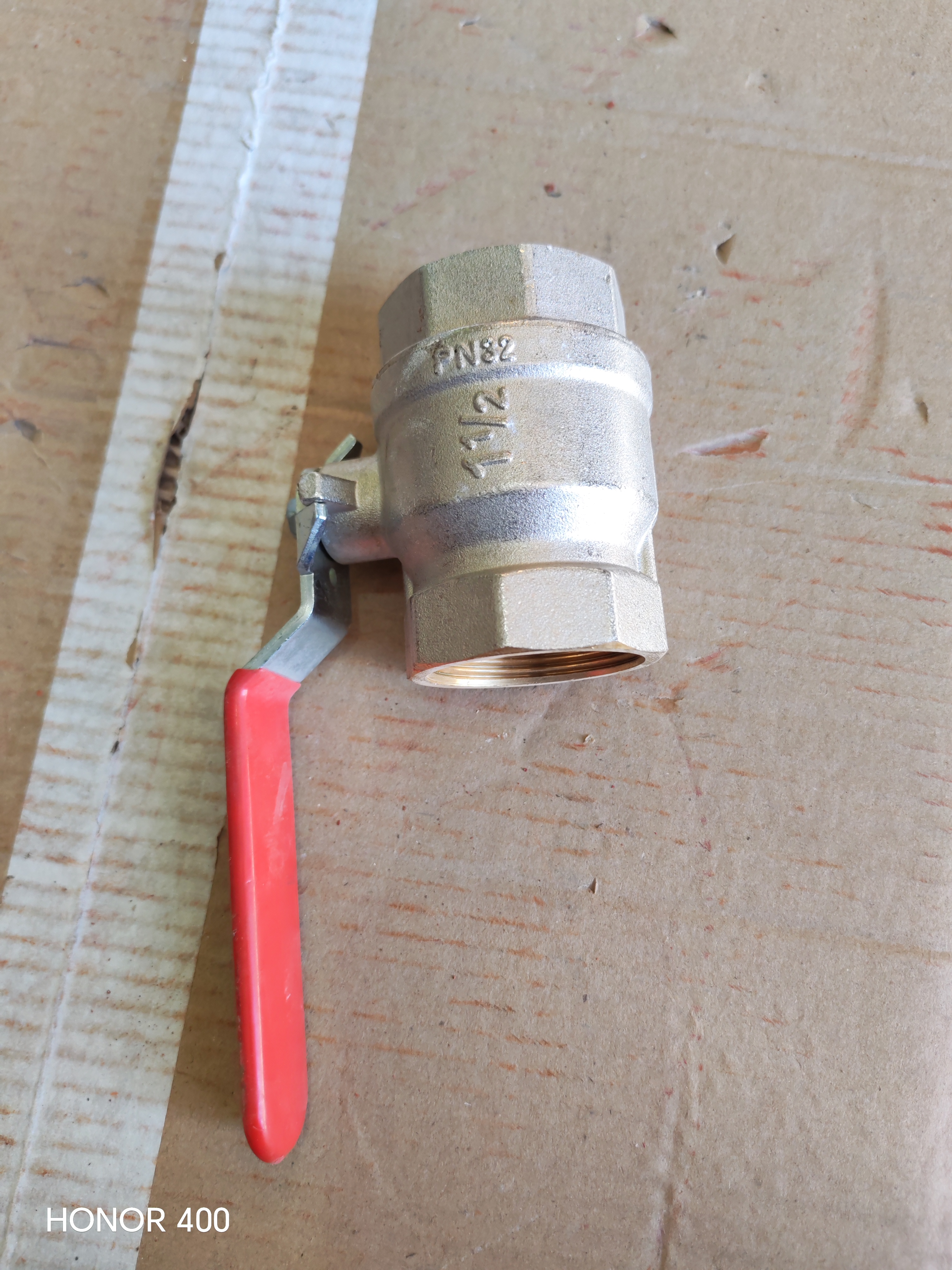 BALL VALVE BRASS 1 1/2 ' PN16