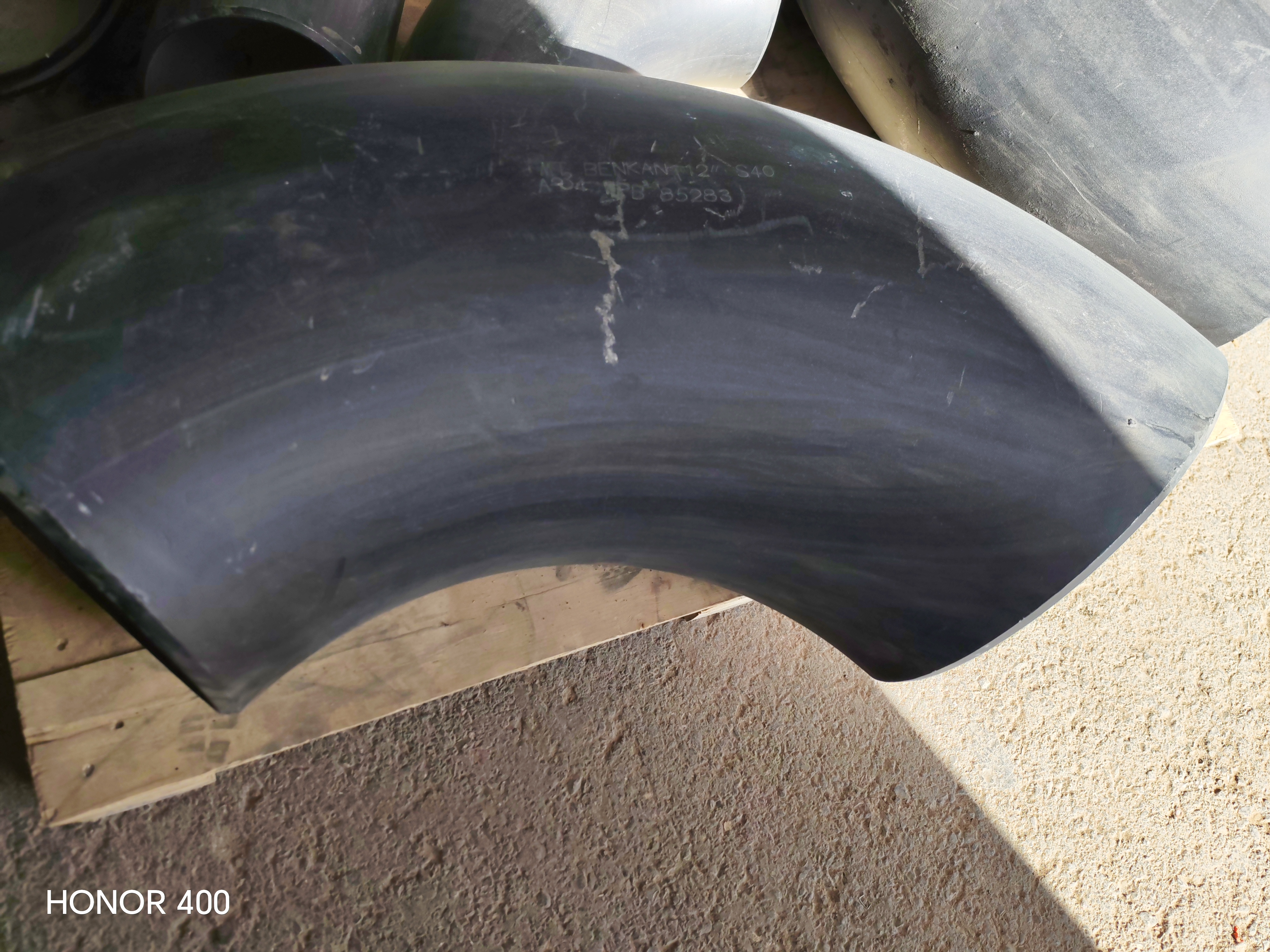 BUTT WELDED 300 mm ELBOW 90