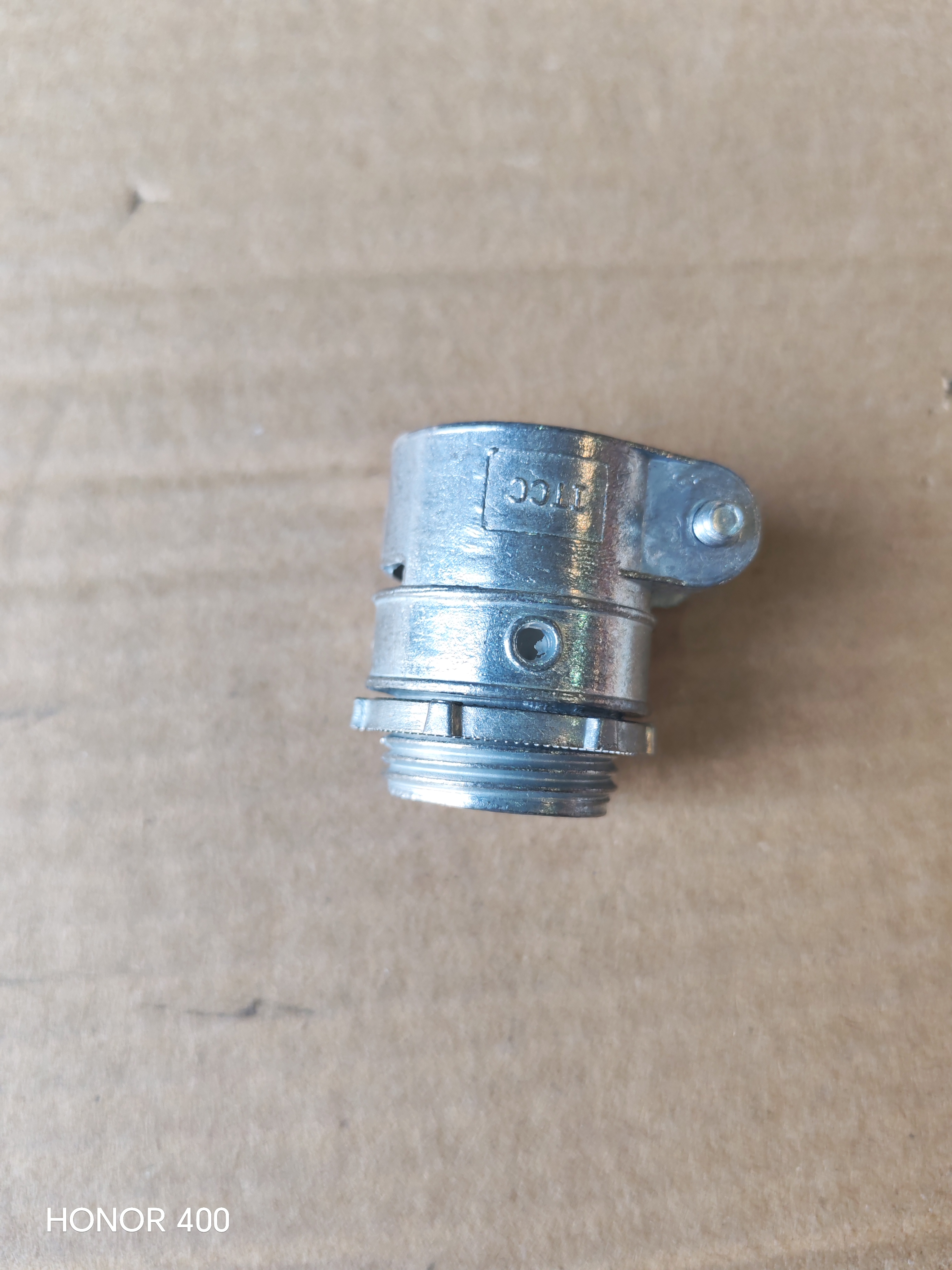 EMT Connector Flex Squeeze 3/4'