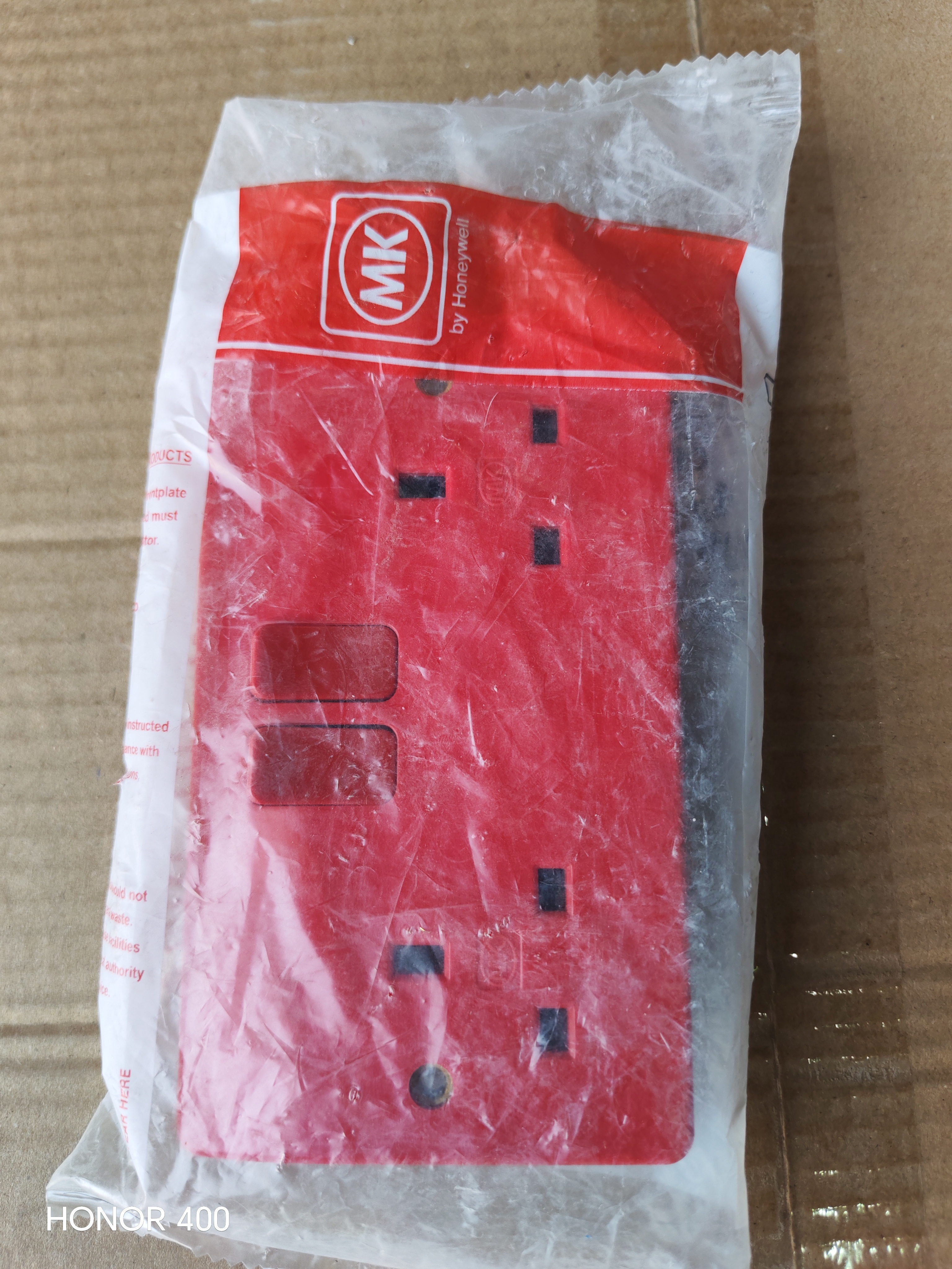 (10K2747D1RED) 13A 2G DP SWITCHSOCKET WITH RED ROCKER AND FRONTPLATE
