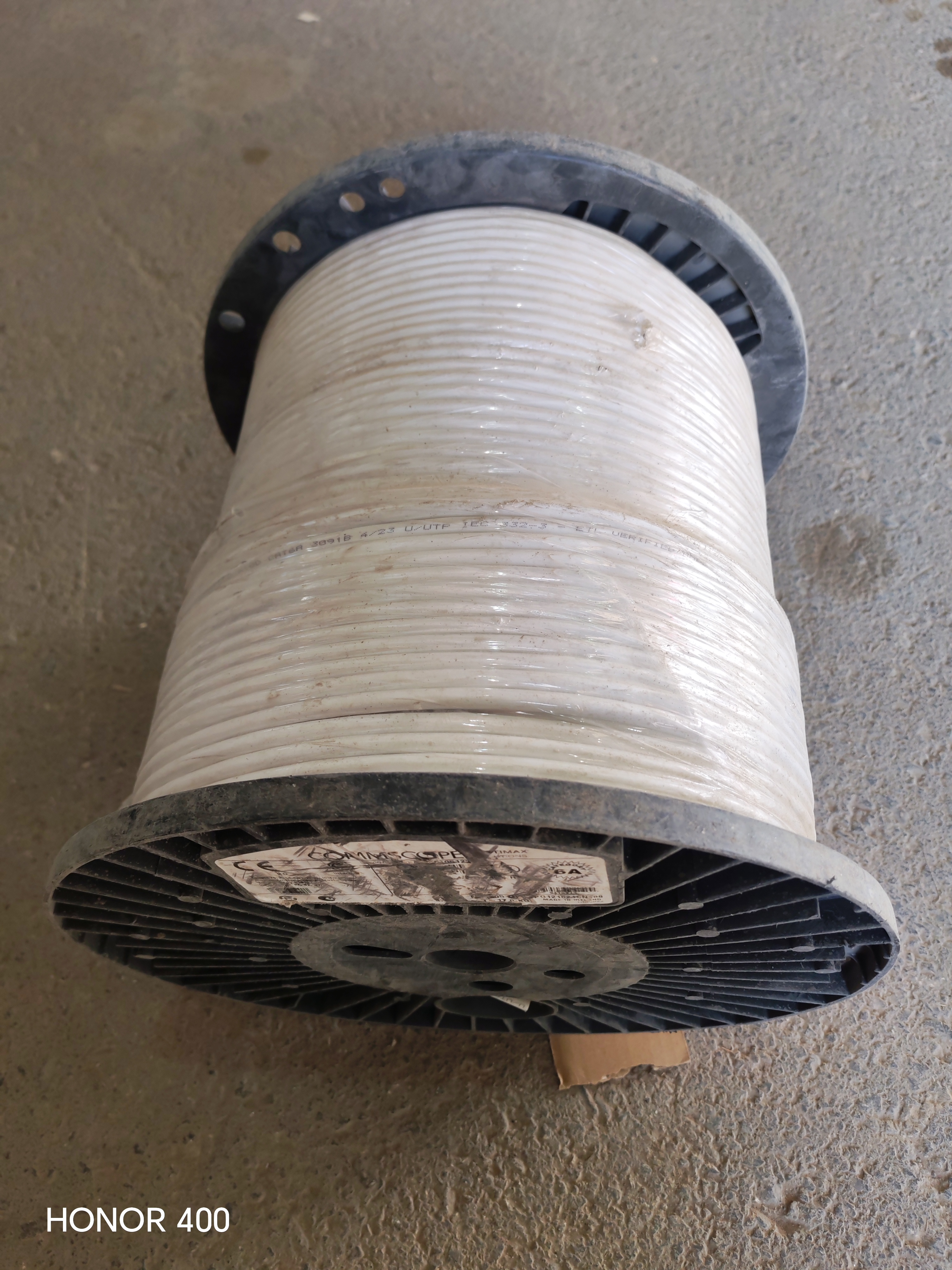 3091B SLT C6A 4 / 23 U/UTP W1000